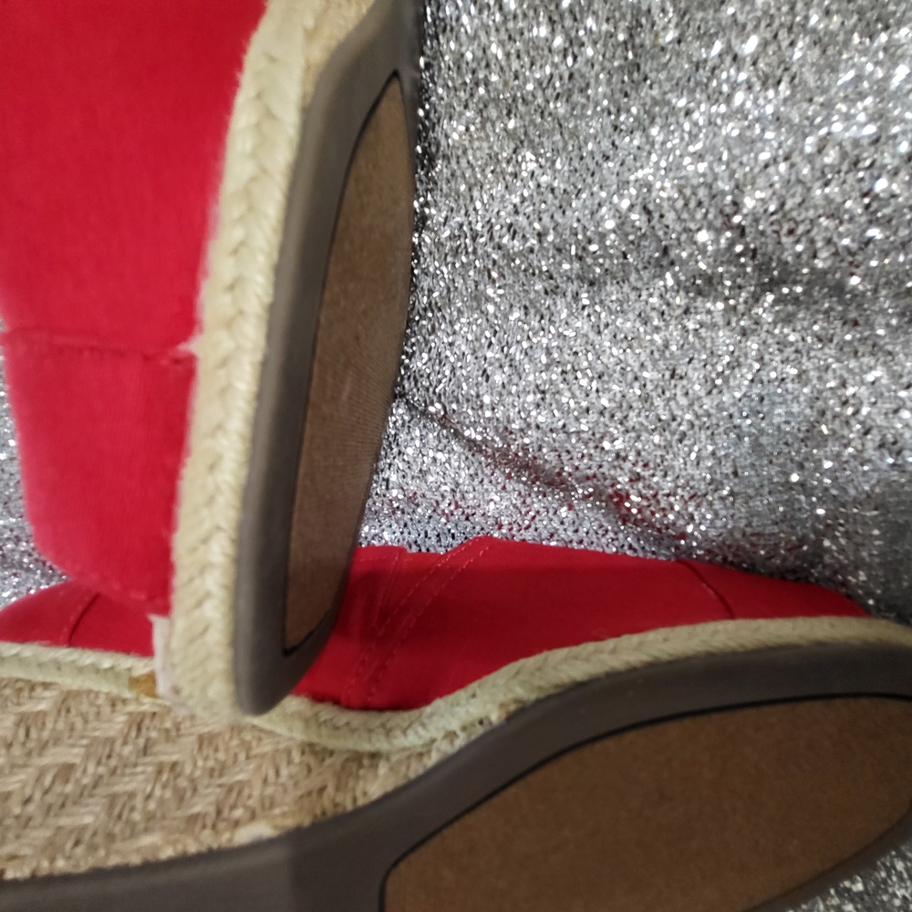 Fashion Bug Red Espadrille Wedge Sandals Size 9.5M NIB - Picture 6 of 8